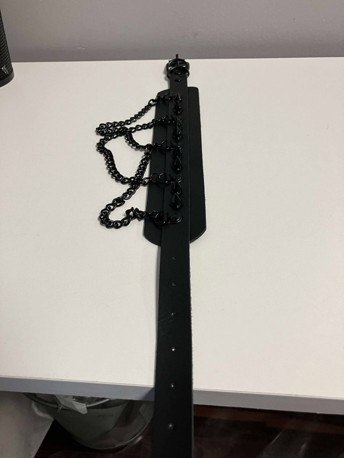 Harajuku Choker/Necklace Flat with spikes and chains