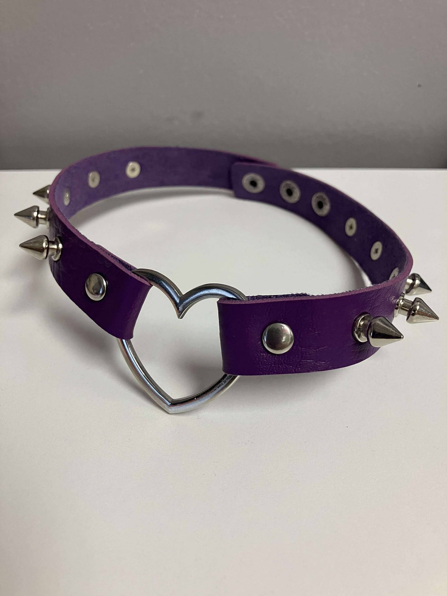 Harajuku Choker/Necklace Middle Heart with Small Spikes