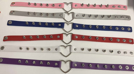 Harajuku Choker/Necklace Middle Heart with Small Spikes