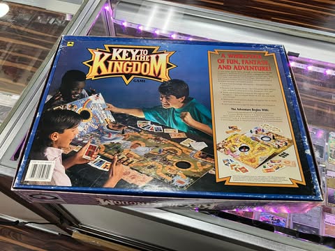 Vintage Key To The Kingdom Board Game