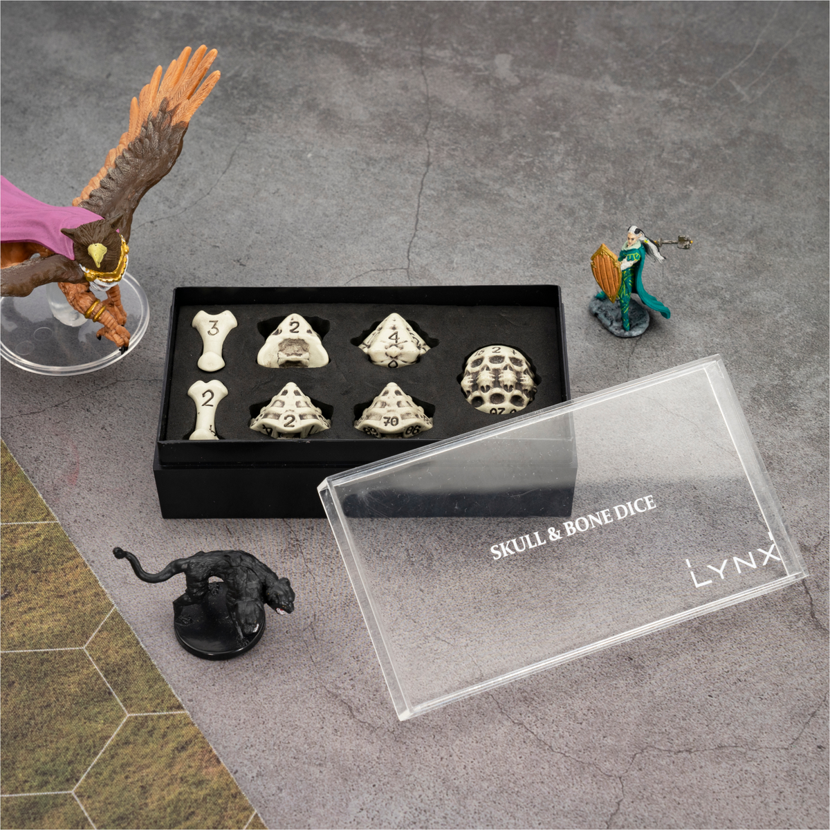 Skull & Bone Full 7 Dice Set - Cleaned Bone White
